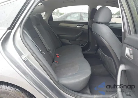 2018 Hyundai Sonata Se z USA, uszkodzony, nr VIN 5NPE24AF6JH713435